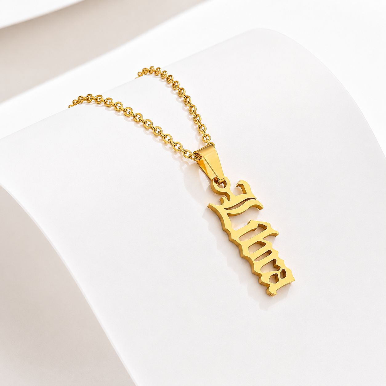 GoldAura™ Zodiac Sign Necklace – 18K Gold Plated Stainless Steel Astrology Pendant
