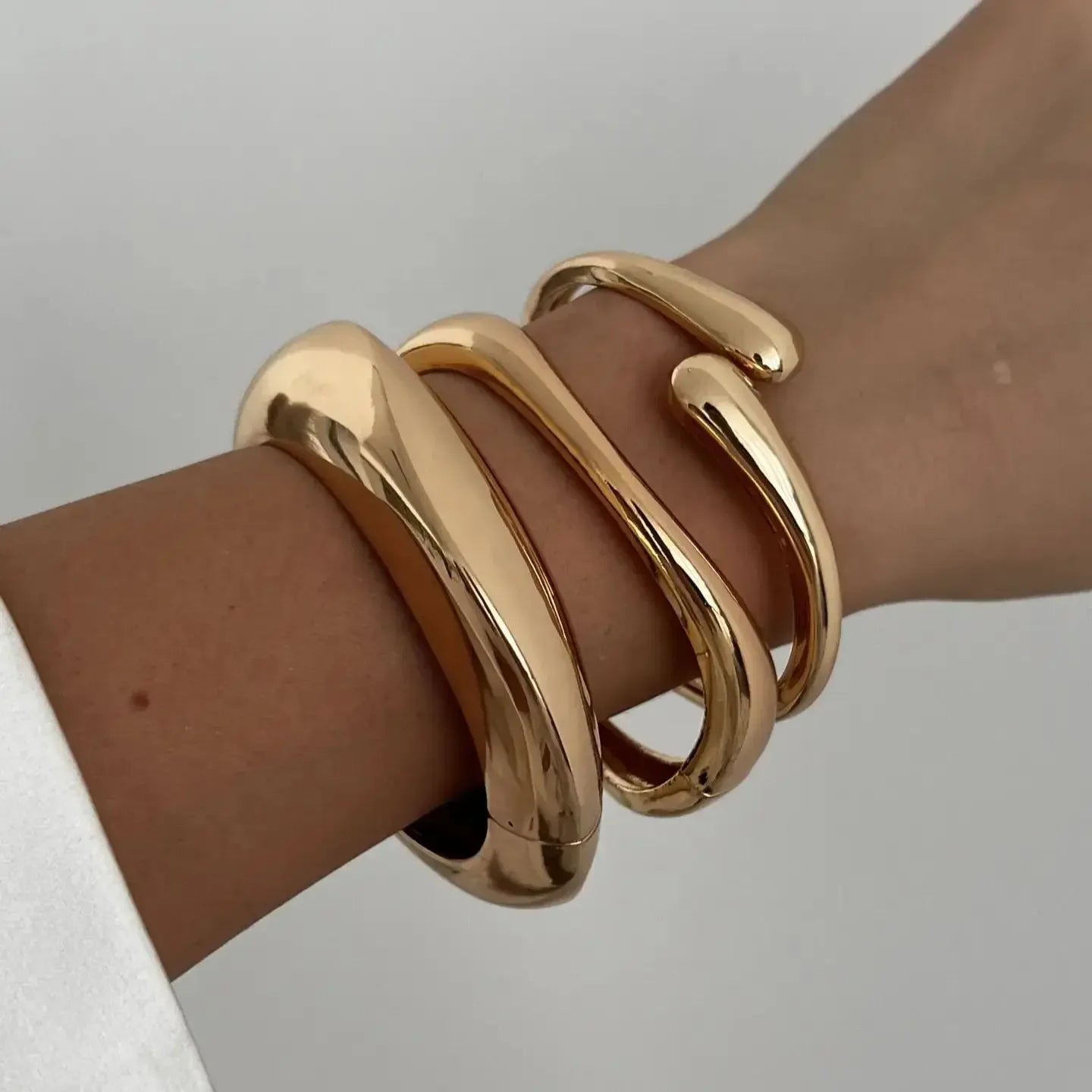 Sculpted Cuff Bangle – Modern Luxury Statement Bracelet