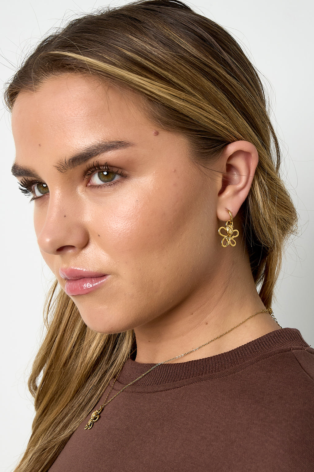 GoldAura™ Butterfly Bloom Hoop Earrings – Elegant Gold Stainless Steel Design
