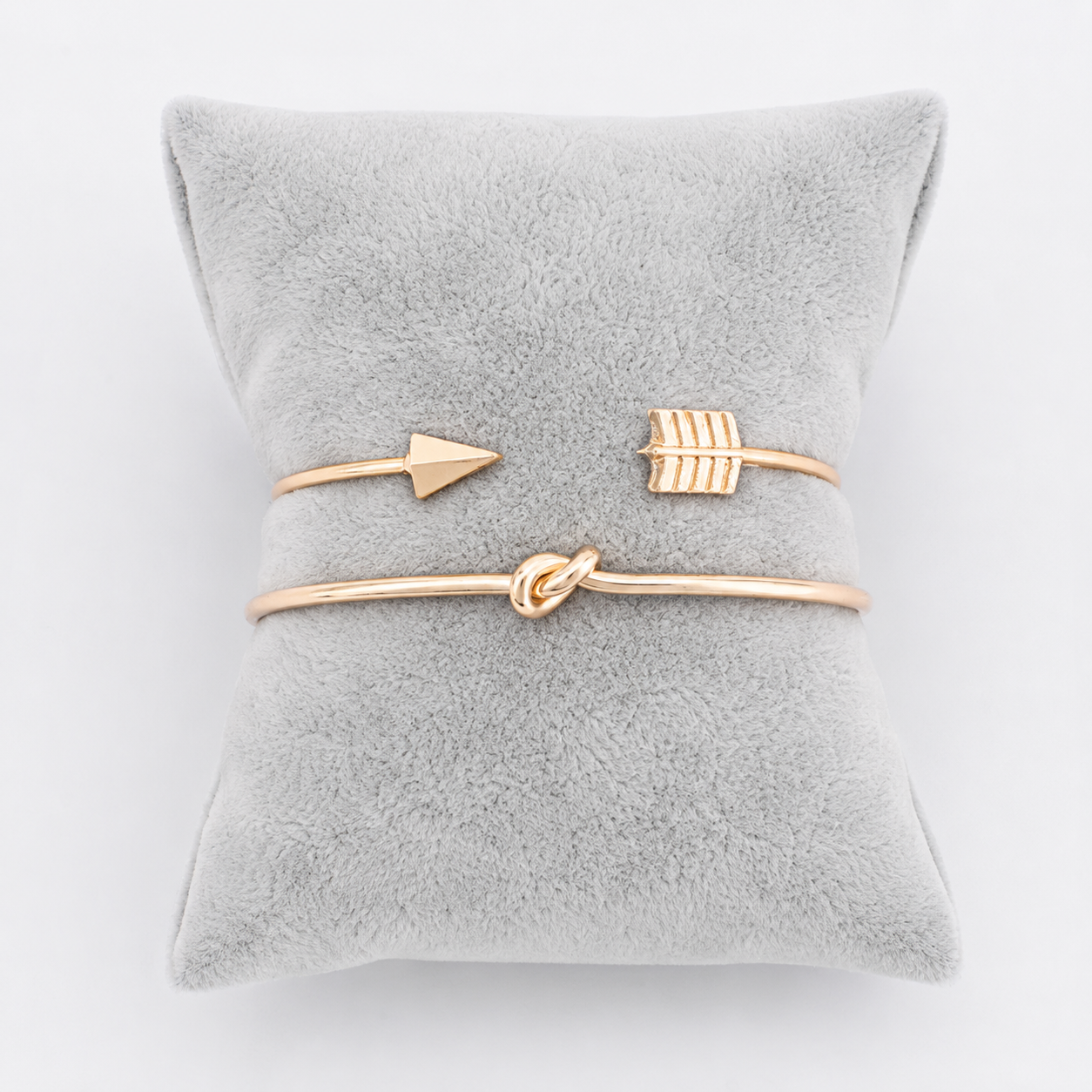 Vintage Arrow Knot Cuff Bracelet – Minimalist Open Bangle for Women