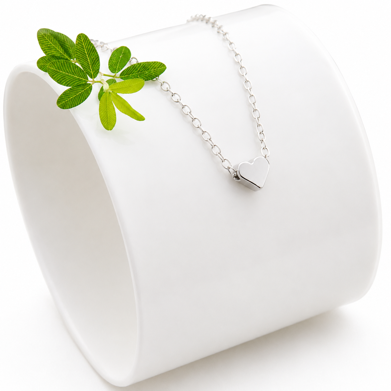 Heart & Soul Necklace – Minimalist Heart Choker