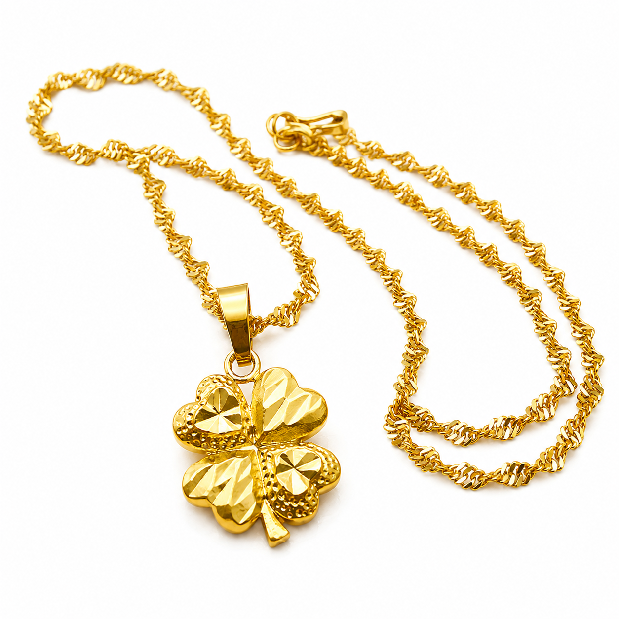 Lucky Clover Necklace – 18K Gold-Plated Four Leaf Pendant